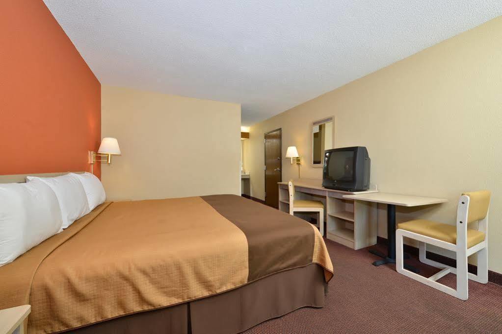Americas Best Value Inn - Collinsville / St. Louis Exterior foto